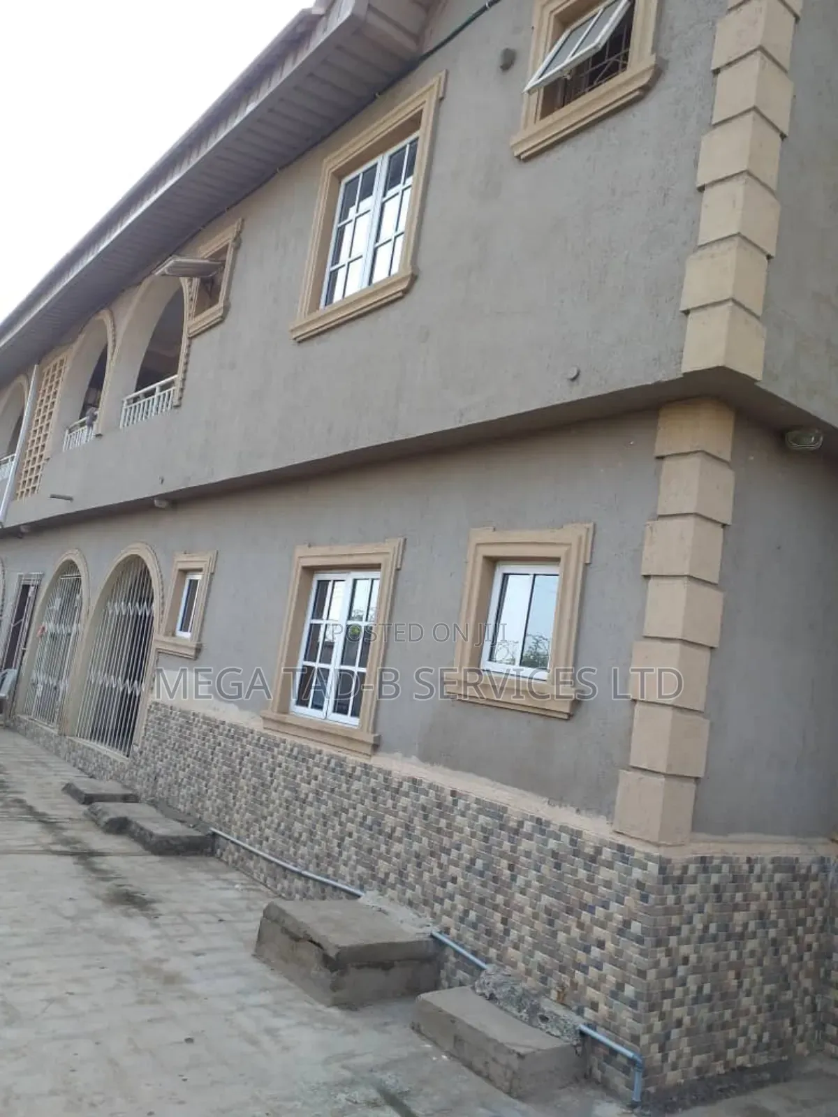 3bdrm Block of Flats in Magada Behind Mfm for sale in Berger