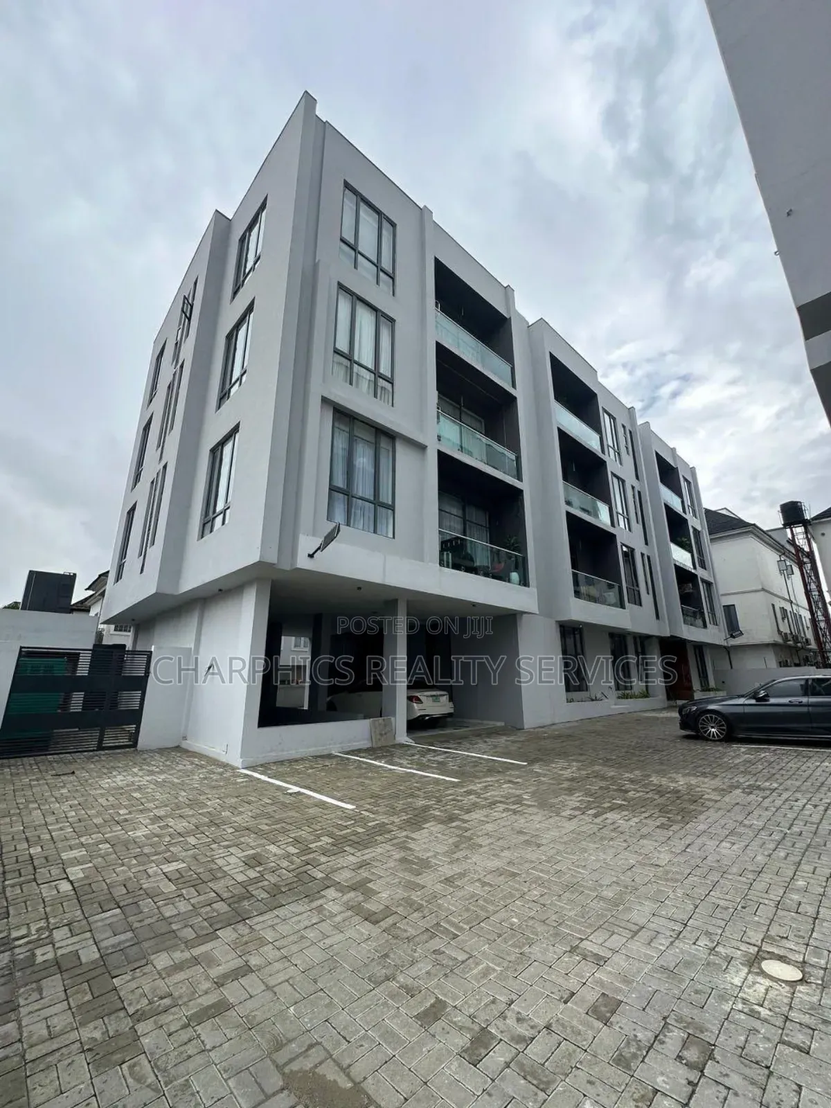 2bdrm Apartment in Chevron for rent in Chevron