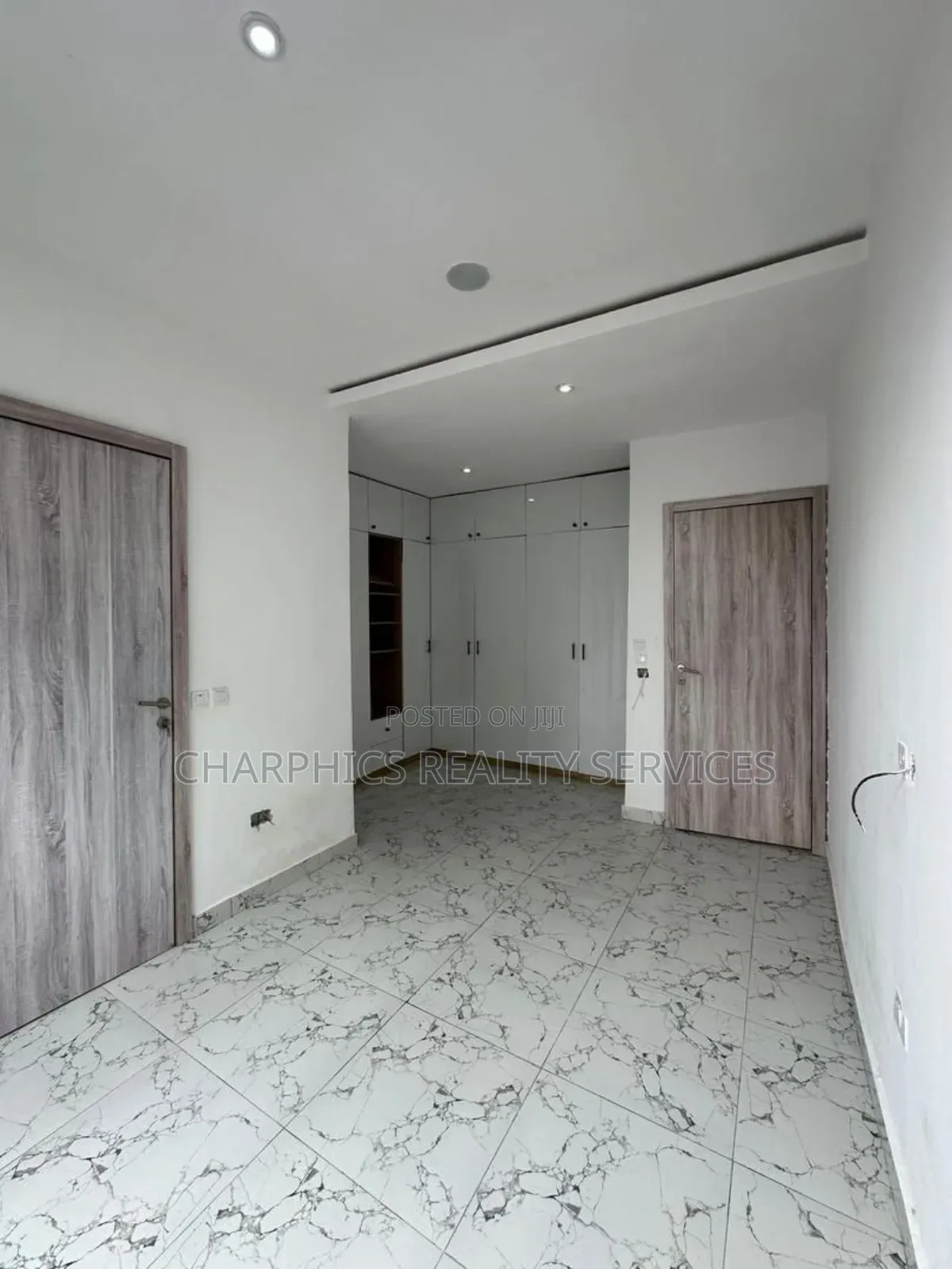 2bdrm Apartment in Chevron for rent in Chevron