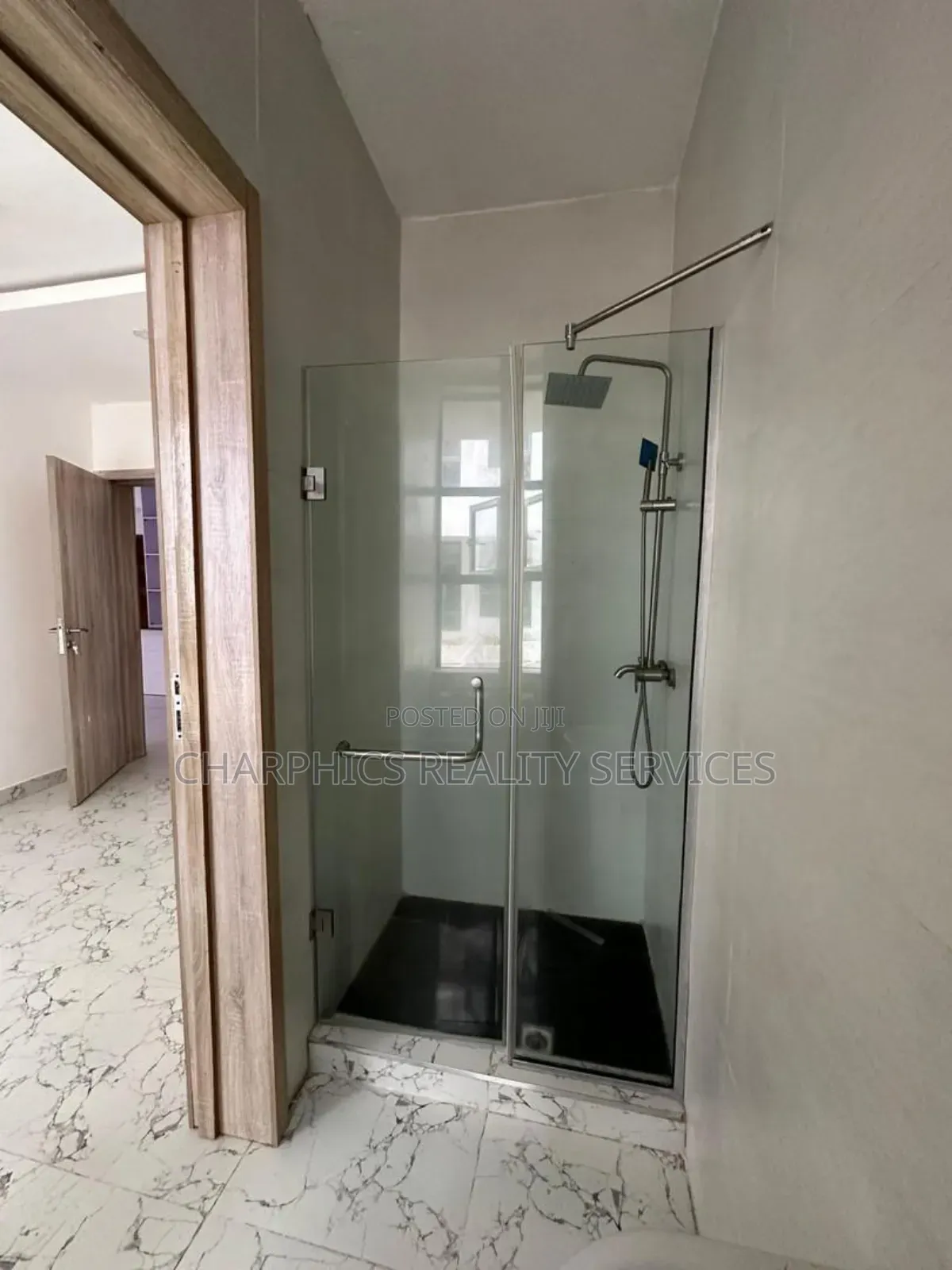 2bdrm Apartment in Chevron for rent in Chevron