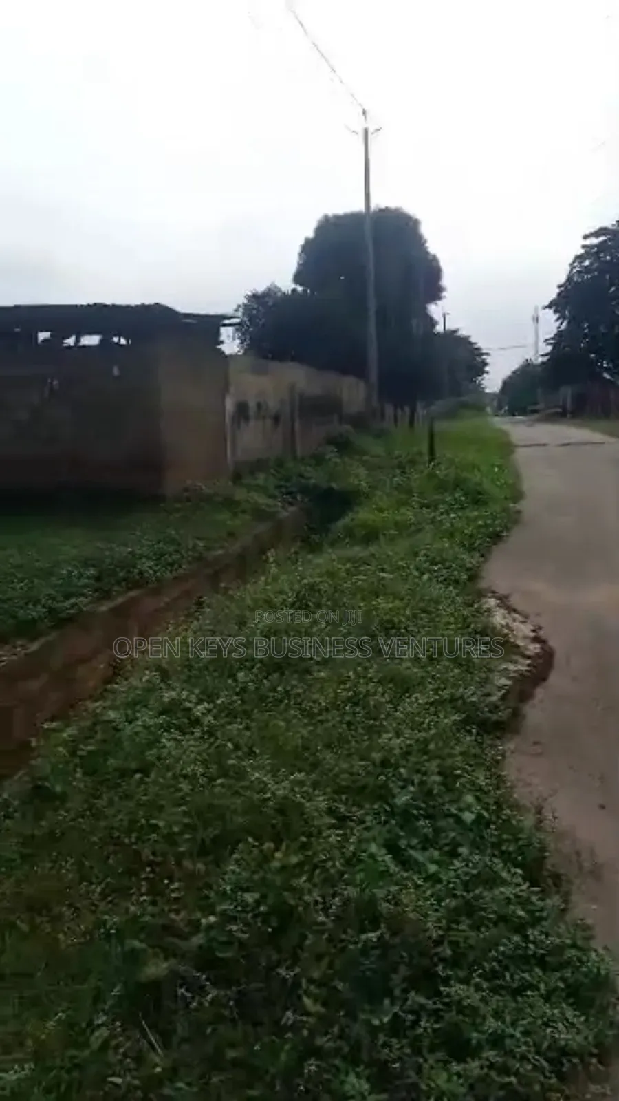 1029sqm Corner Piece of Bare Land at Akinola Maja Jericho Gra in Jericho