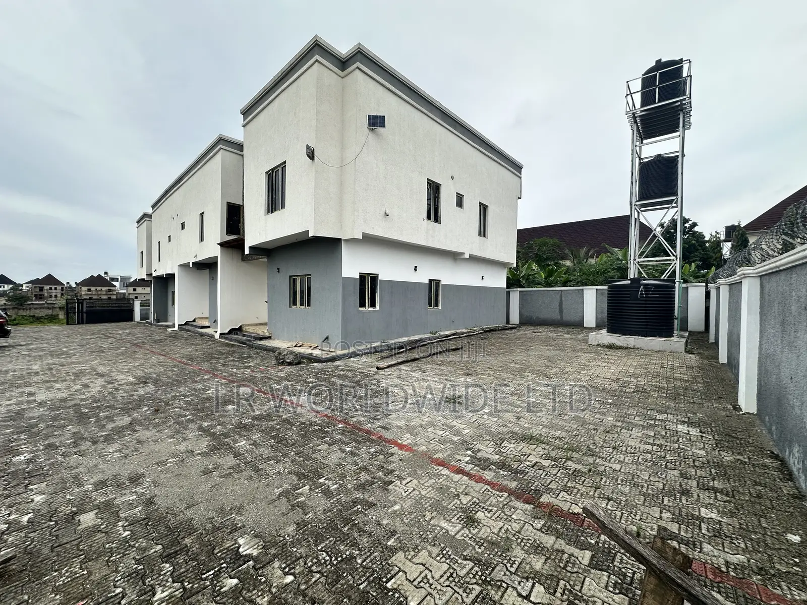 3bdrm Townhouse/Terrace in Lugbe District for Sale in Lugbe District