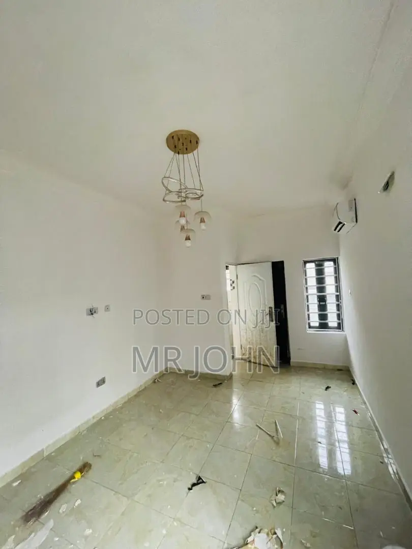 2bdrm Apartment in Ikota Owo, Lekki for rent in Lekki