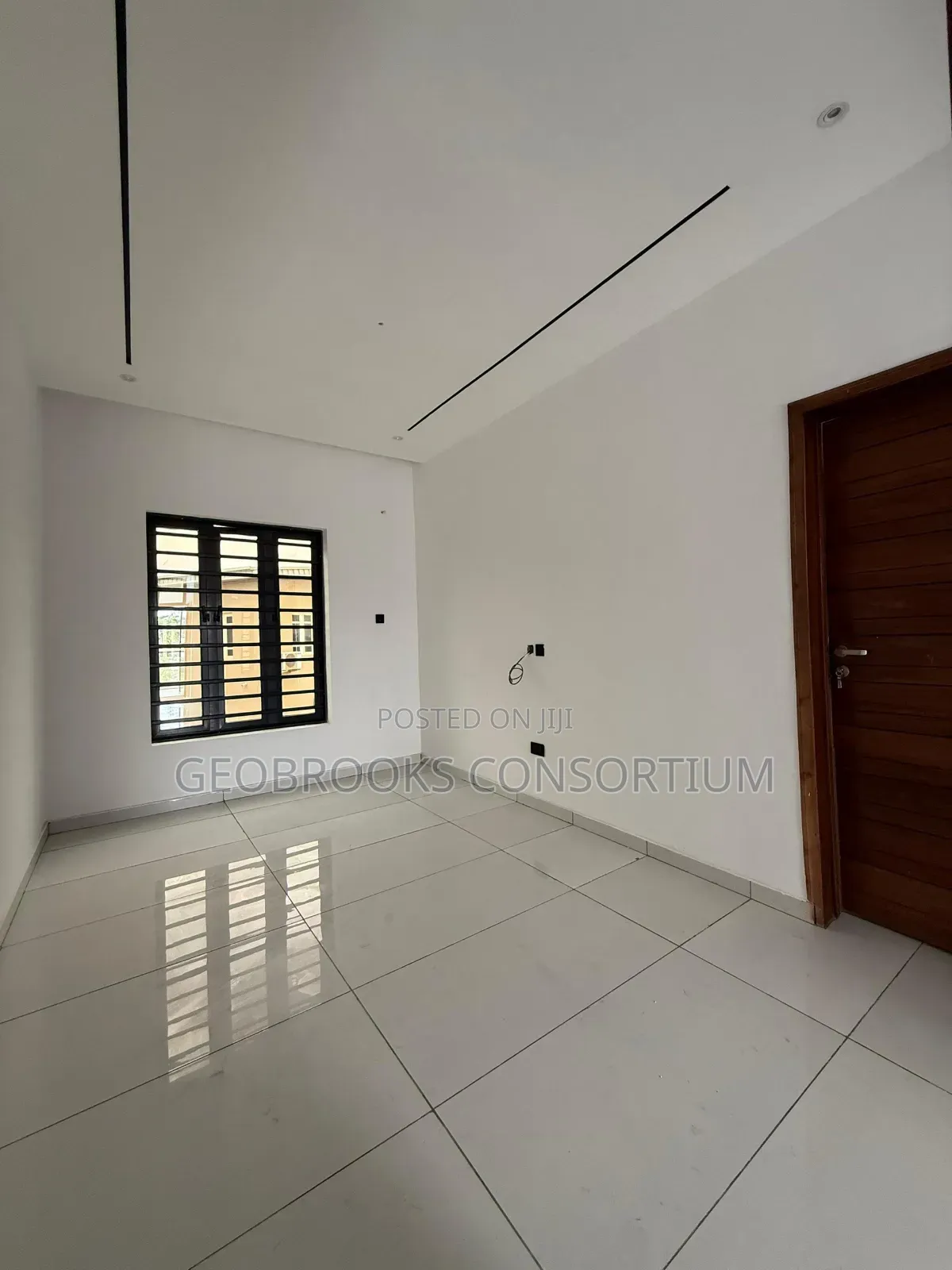 4bdrm Duplex in Kolapo Ishola Gra, Akobo for sale in Akobo