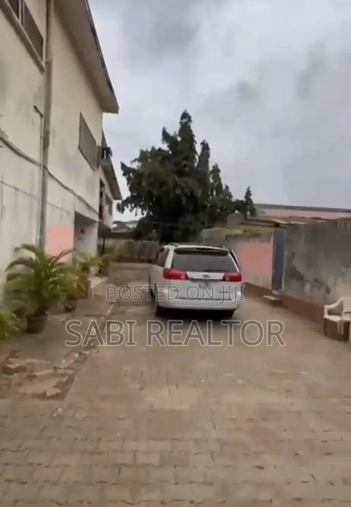 Prime Full Plot of Land at Adekunle Fajuyi Way, G R a Ikeja for Aale in Ikeja GRA