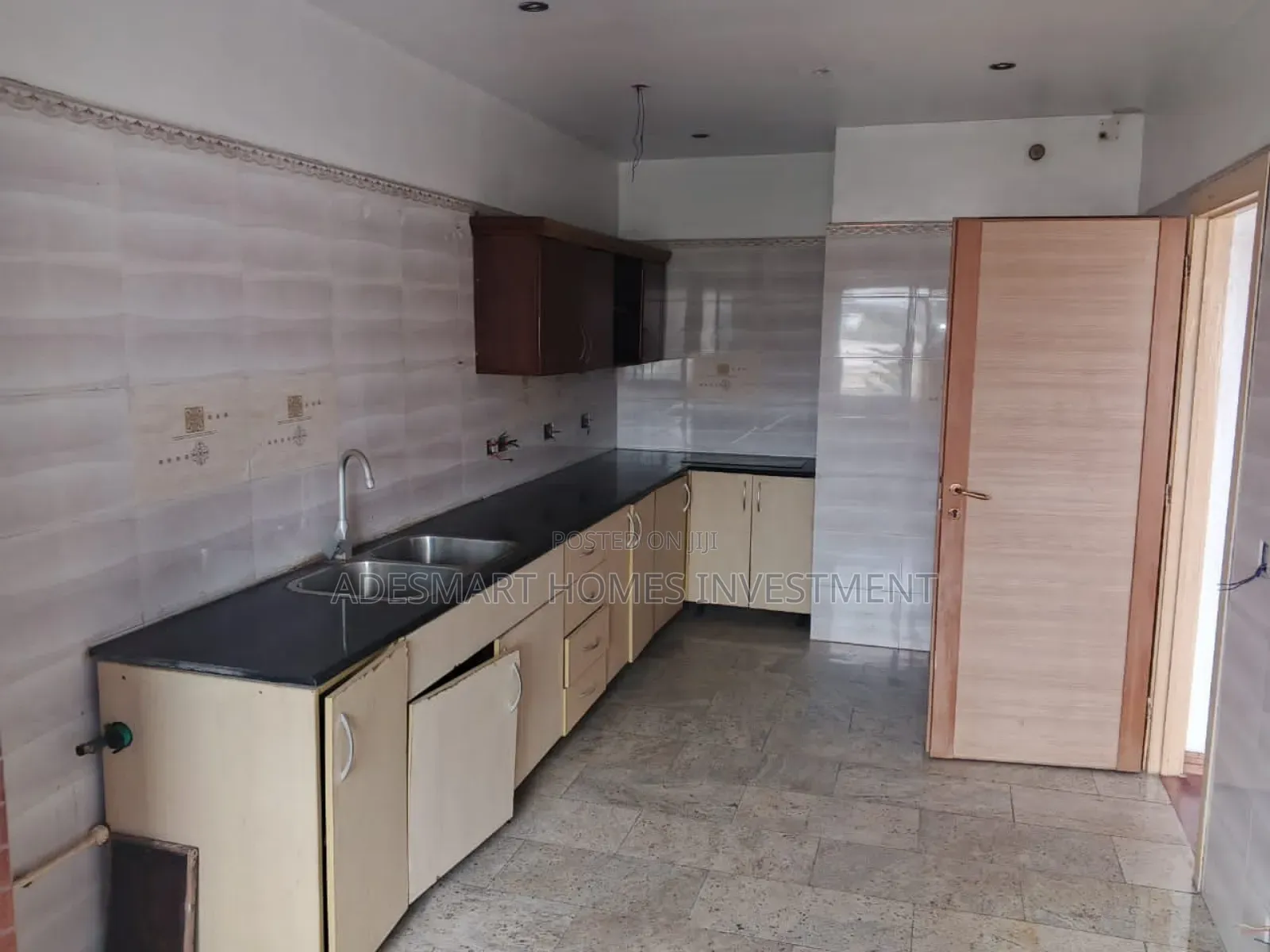 3bdrm Block of Flats in Victoria Island for rent in Victoria Island