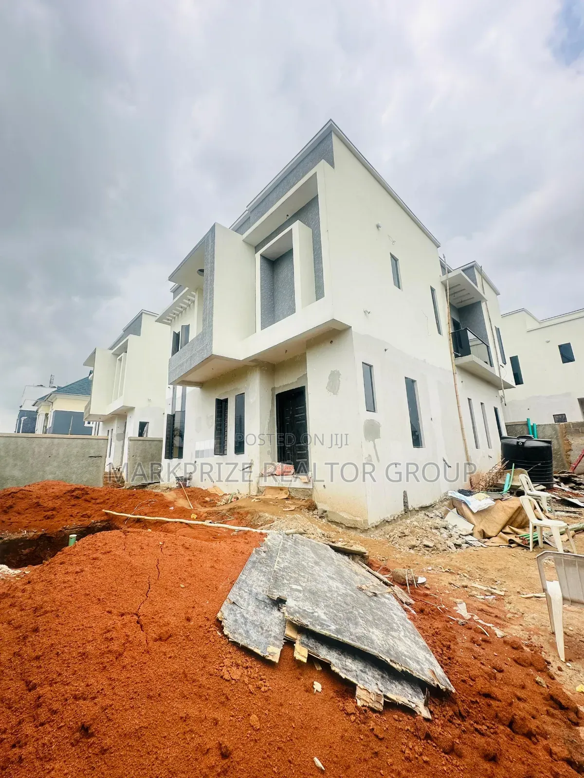 5bdrm Duplex in Omole Phase 2 for sale in Omole Phase 2