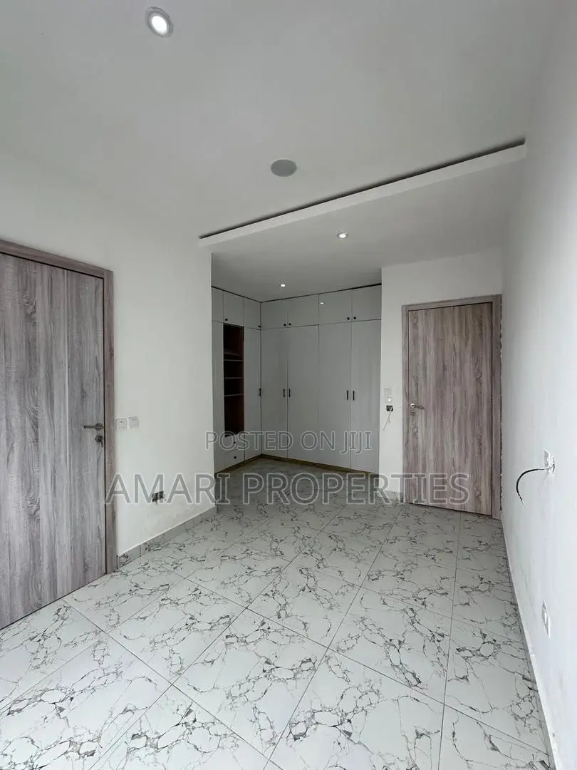 2bdrm House in Chevron for rent in Chevron