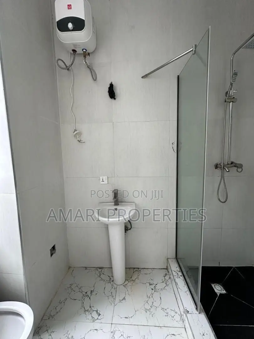 2bdrm House in Chevron for rent in Chevron