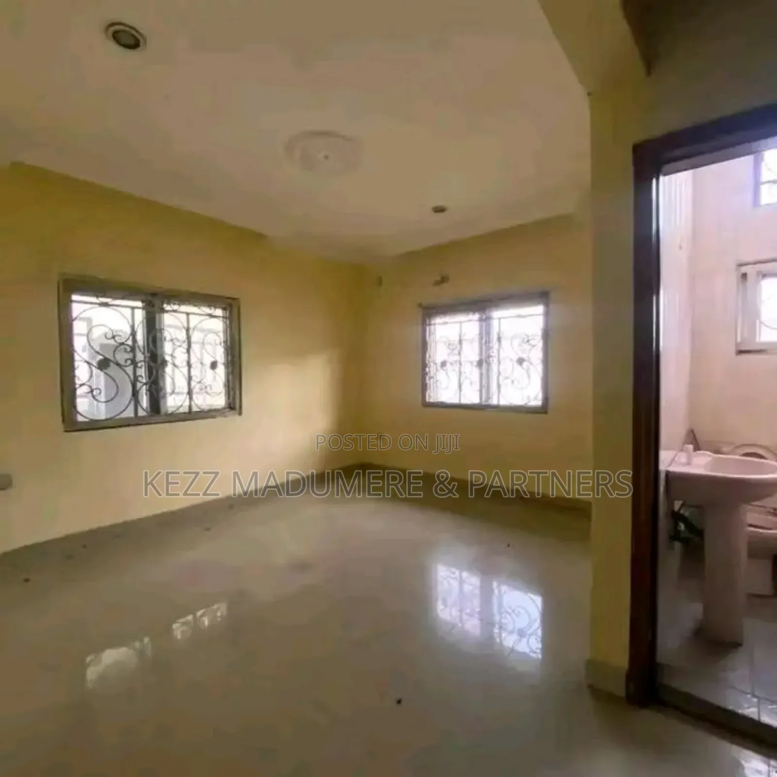 3bdrm Bungalow in Presidential Estate for sale in Port-Harcourt
