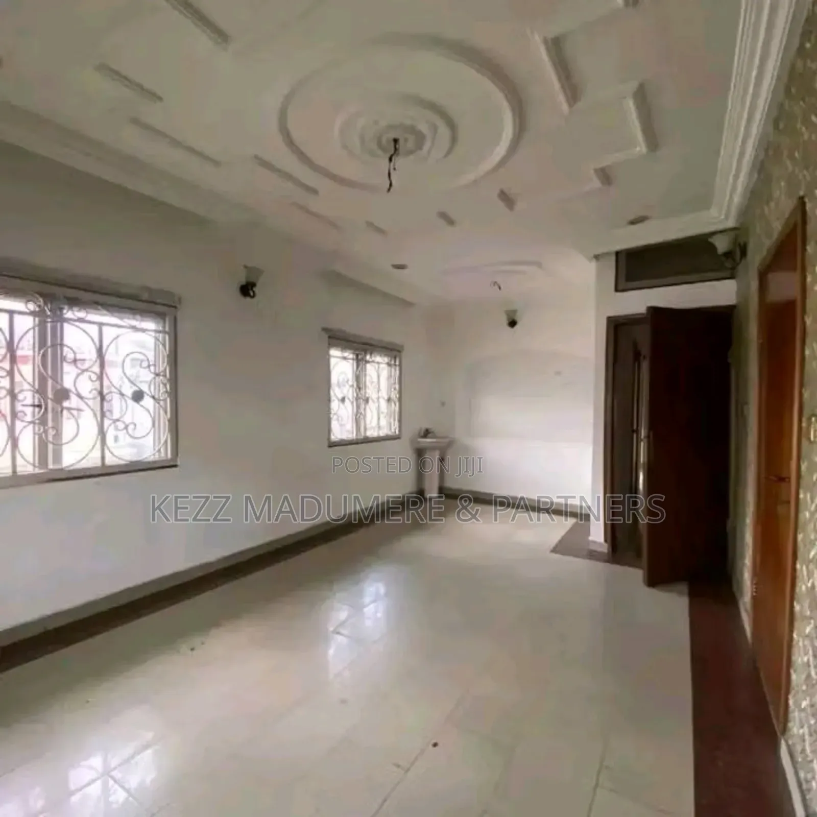 3bdrm Bungalow in Presidential Estate for sale in Port-Harcourt