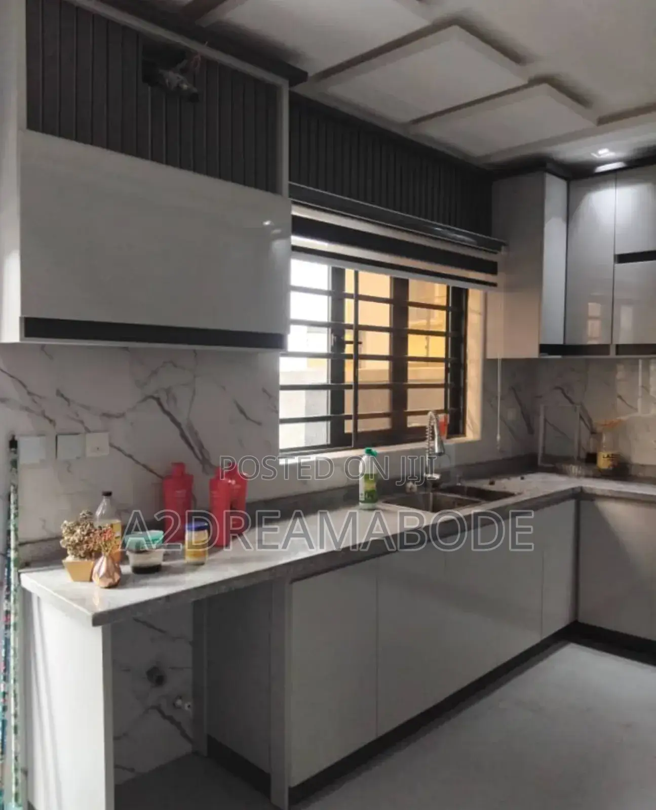 5bdrm Duplex in Omole Phase 1, Ikeja for rent in Ikeja