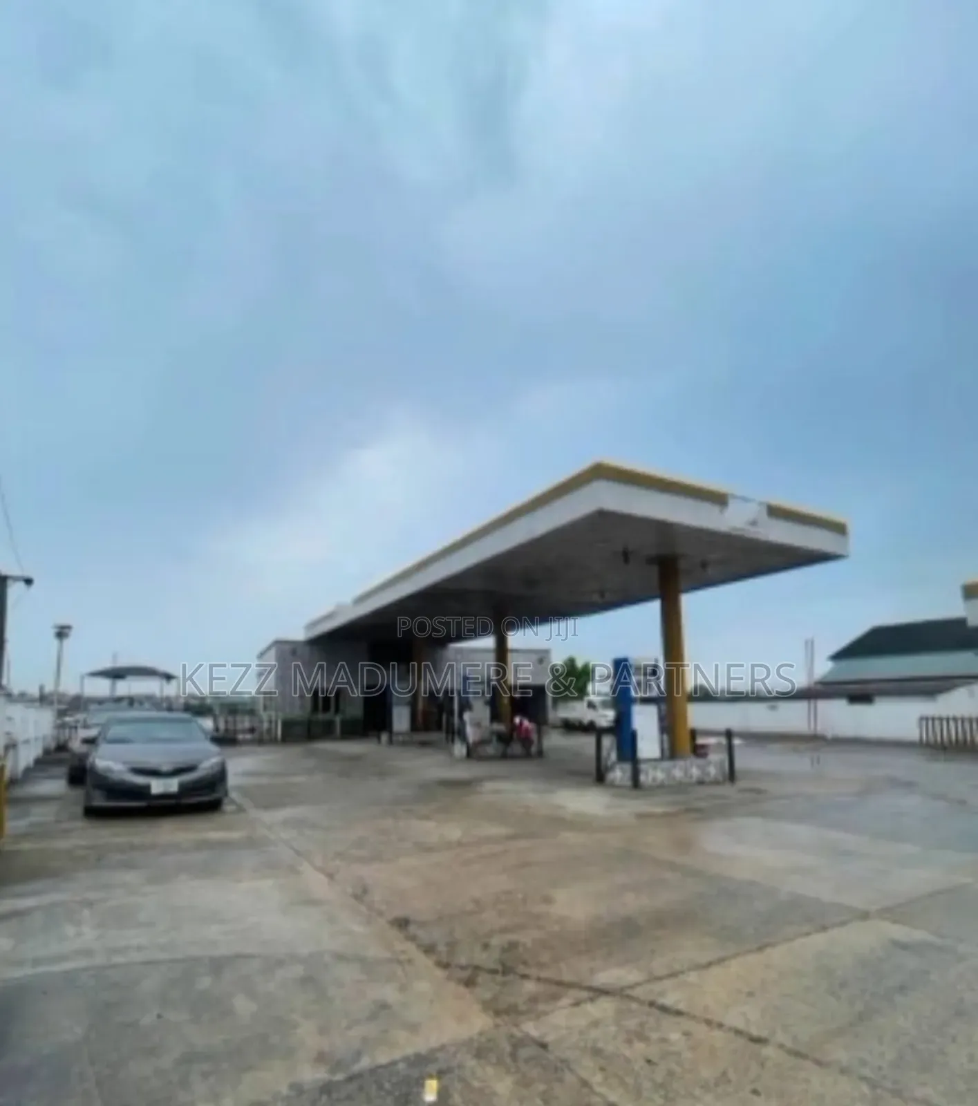 For Sale : Functional Filling Station in Port Harcourt in Port-Harcourt
