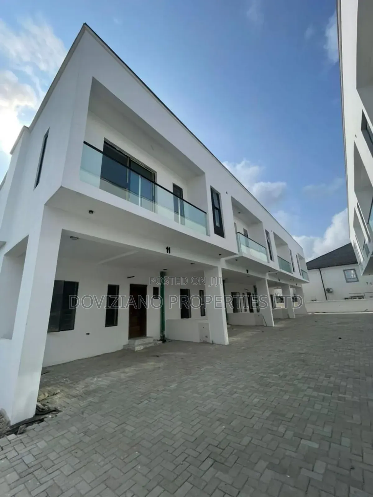 4bdrm Duplex in Lekki for sale in Lekki