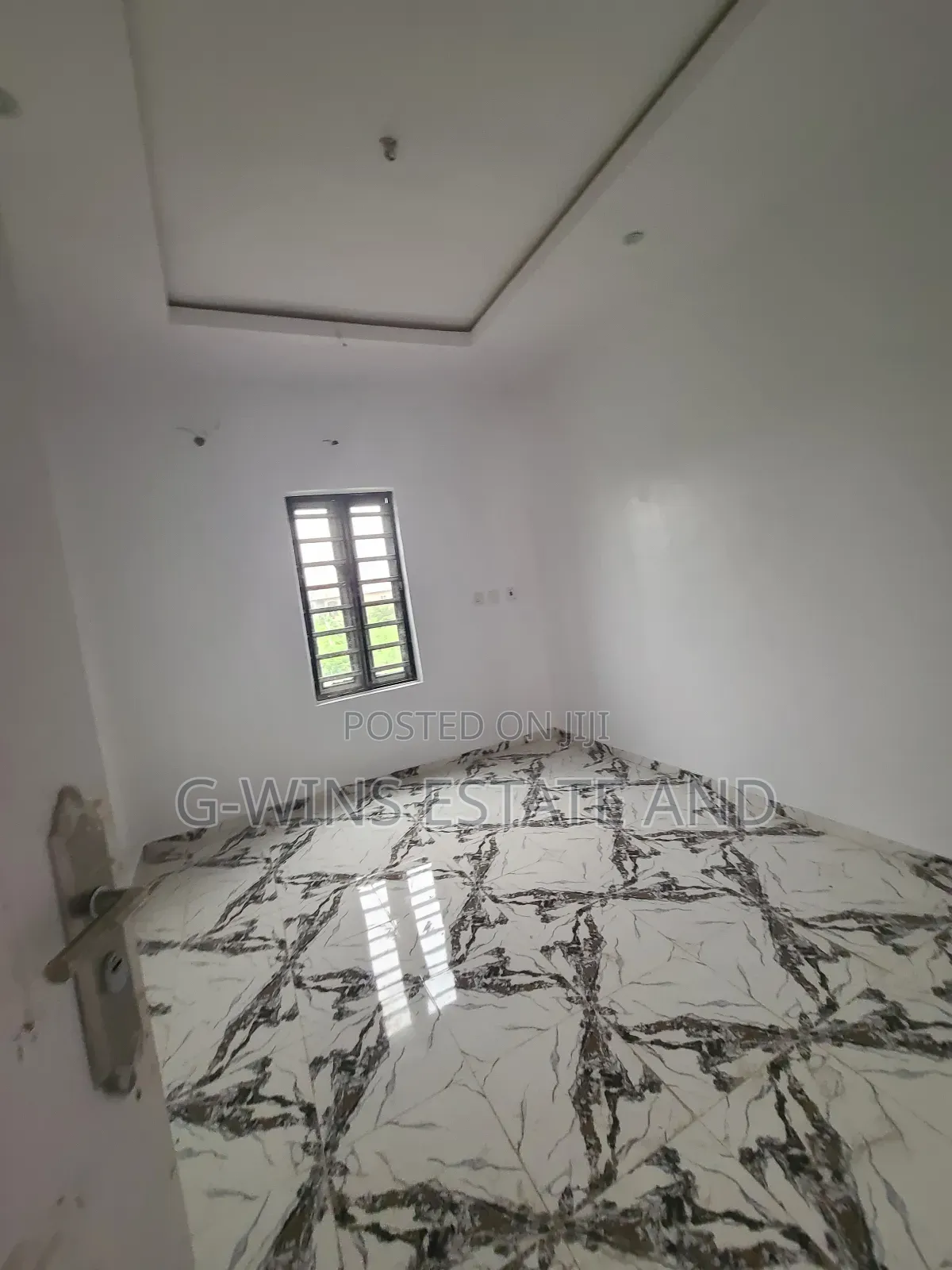 3bdrm Duplex in Utagban Off Airport, Benin City for rent in Benin City