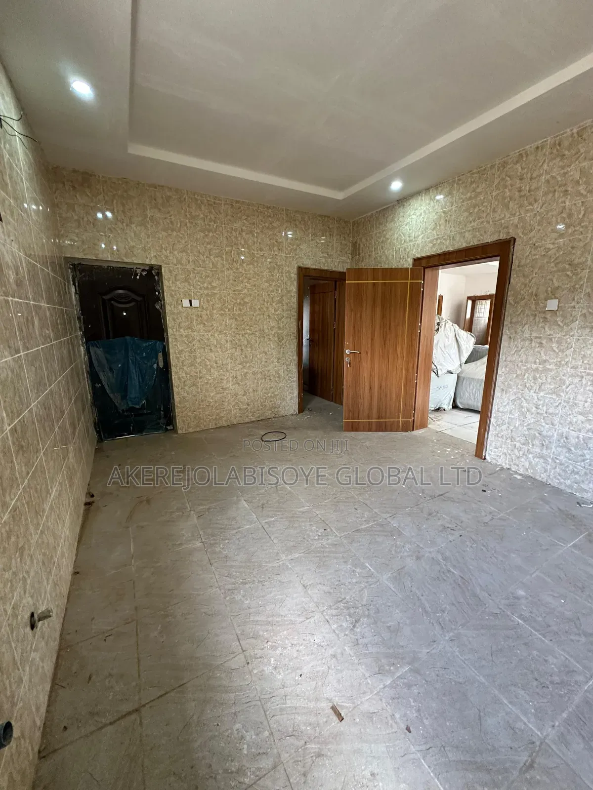 4bdrm Townhouse/Terrace in Lifecamp for sale in Life Camp