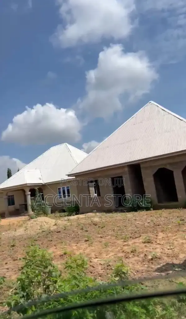 310 SQM Buildable Plot of Land With R of O for Sale in Karshi in Karshi