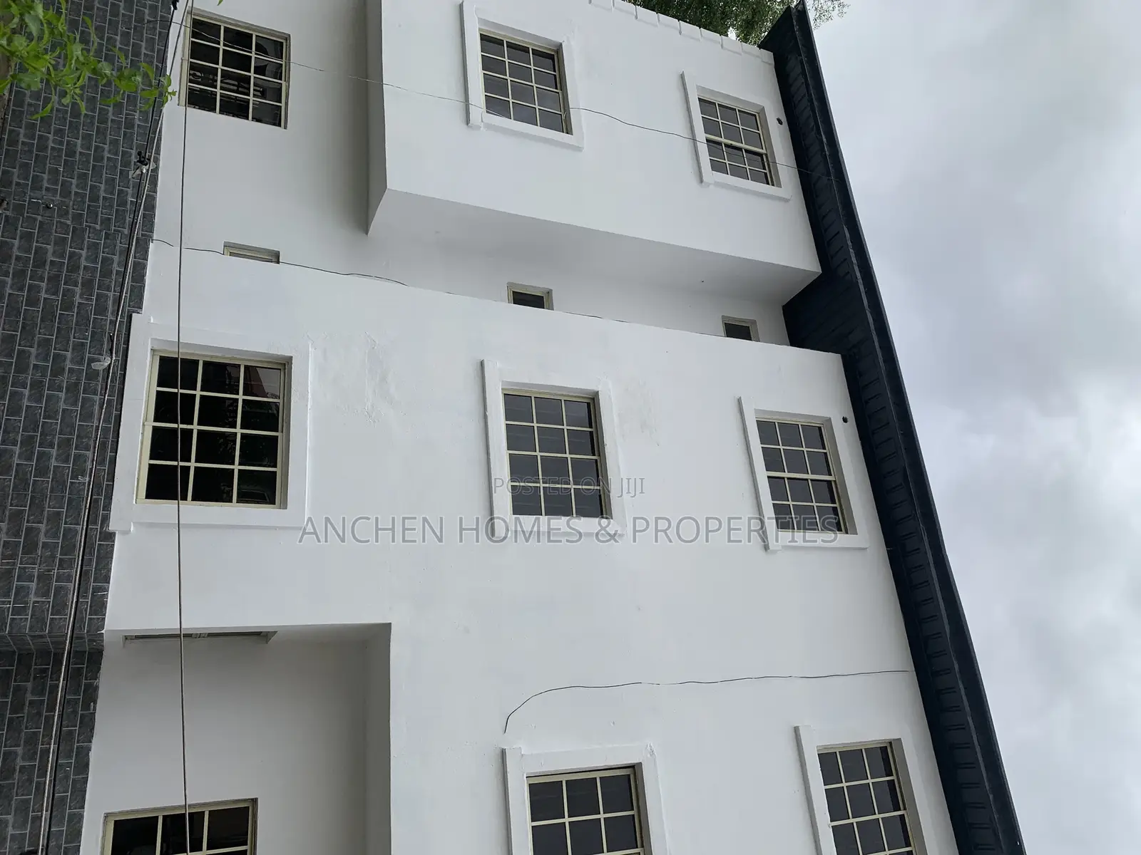 3bdrm Block of Flats in Disney Homes, Lekki for sale in Lekki