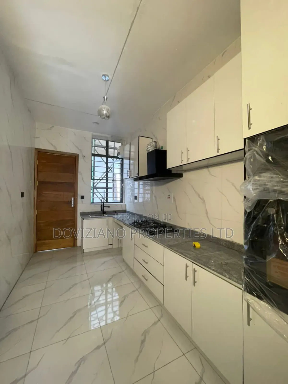4bdrm Duplex in Ikota for sale in Ikota