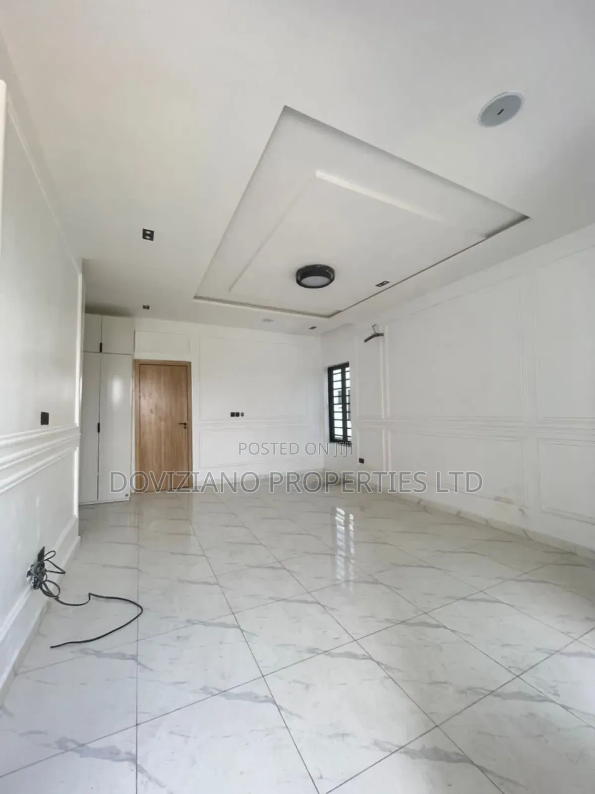 4bdrm Duplex in Chevron for sale in Chevron
