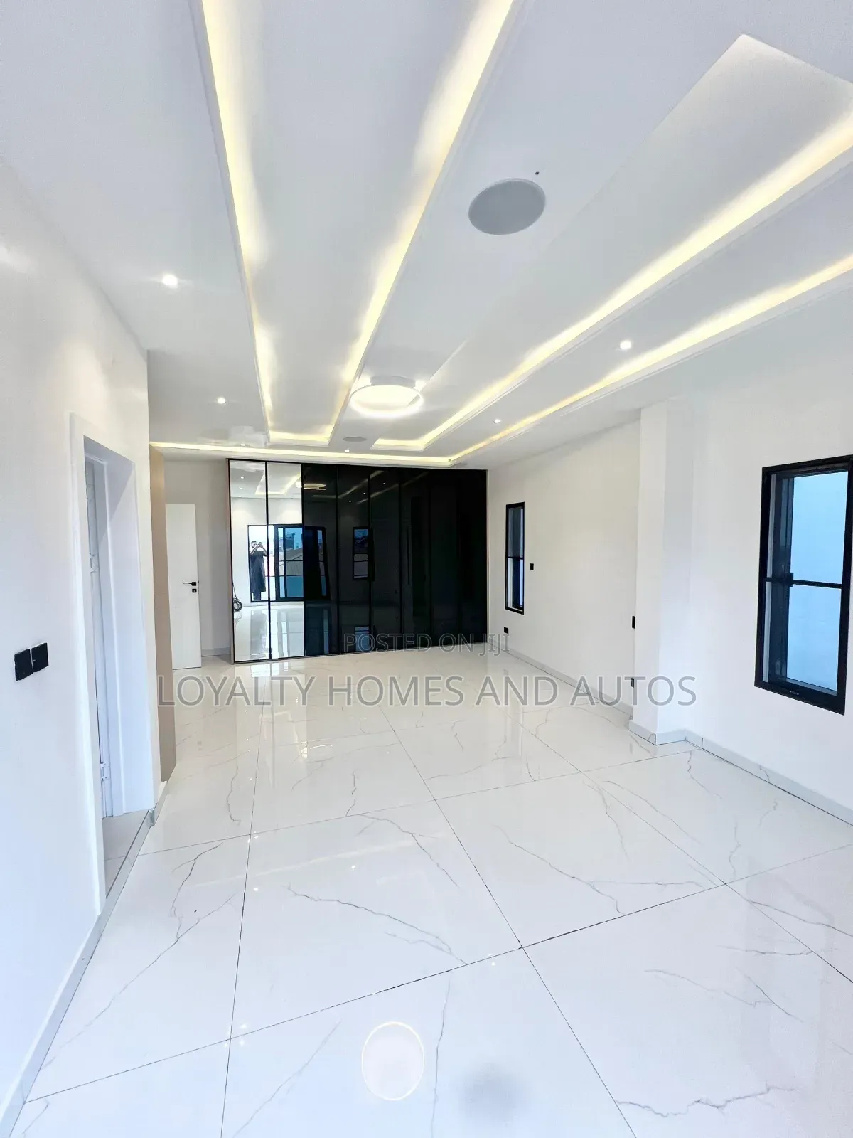 Furnished 4bdrm Duplex in Lekki Phase By for sale in Lekki Phase 1