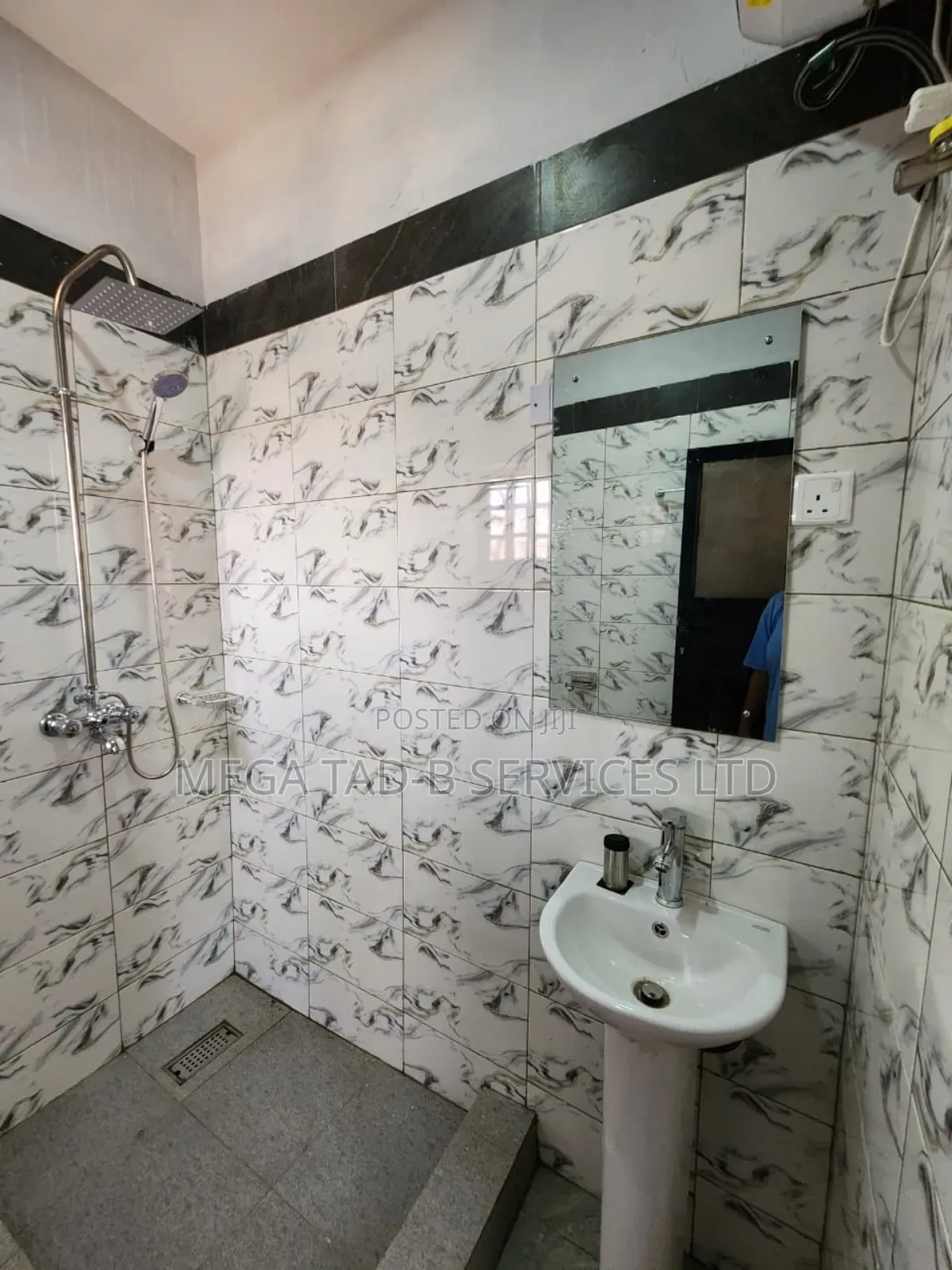 2bdrm Duplex in Magboro Estate, Berger for rent in Berger