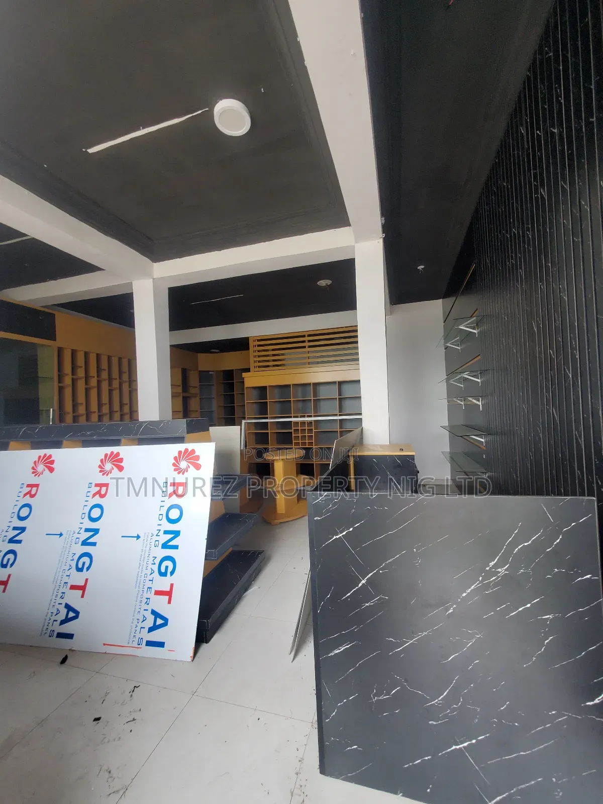 Shop for Rent Osapa London in Osapa london