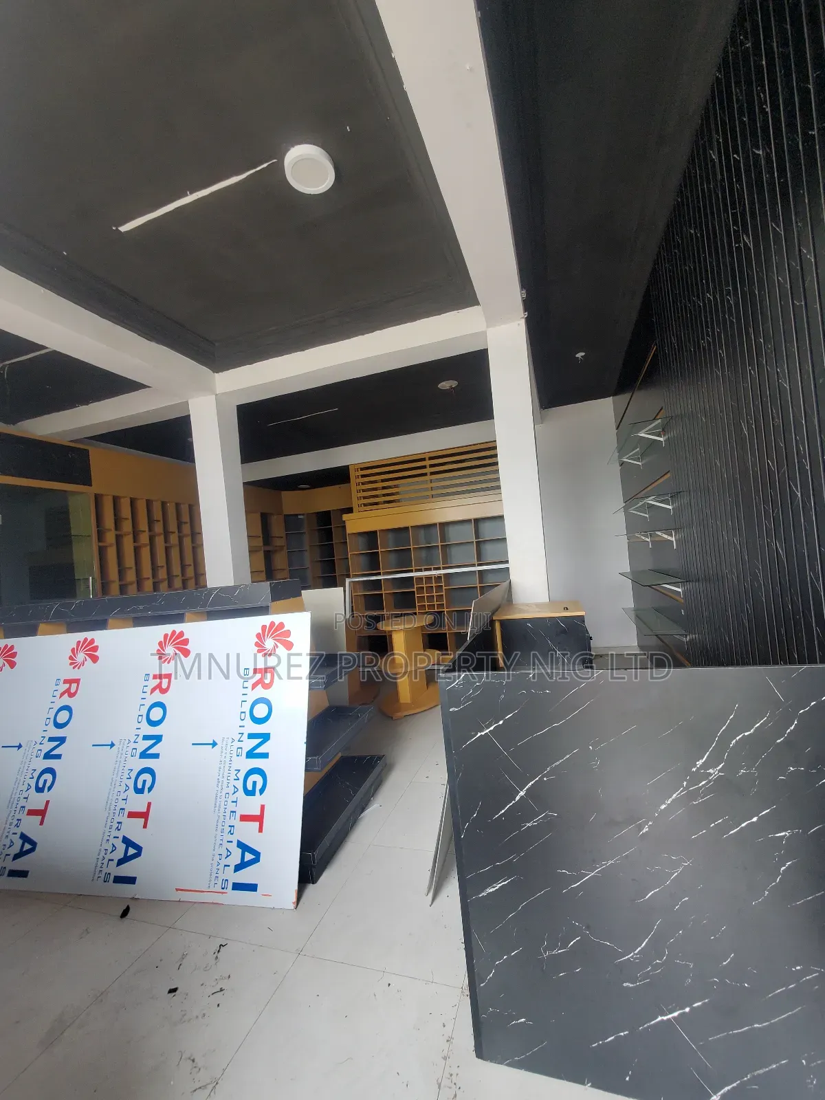 Shop for Rent Osapa London in Osapa london