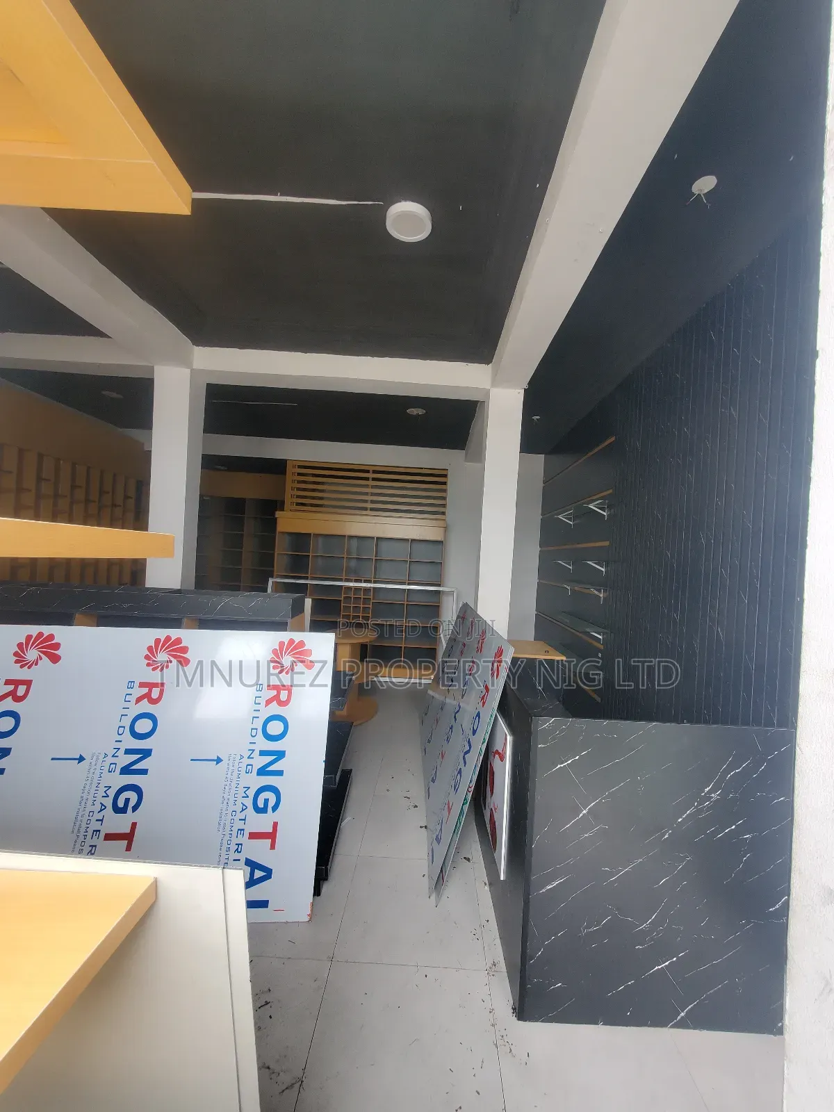 Shop for Rent Osapa London in Osapa london