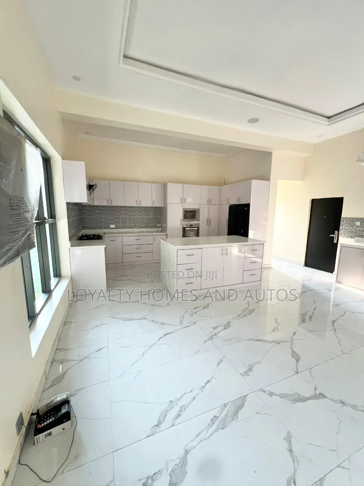 Furnished 5bdrm Duplex in Ikate for sale in Ikate