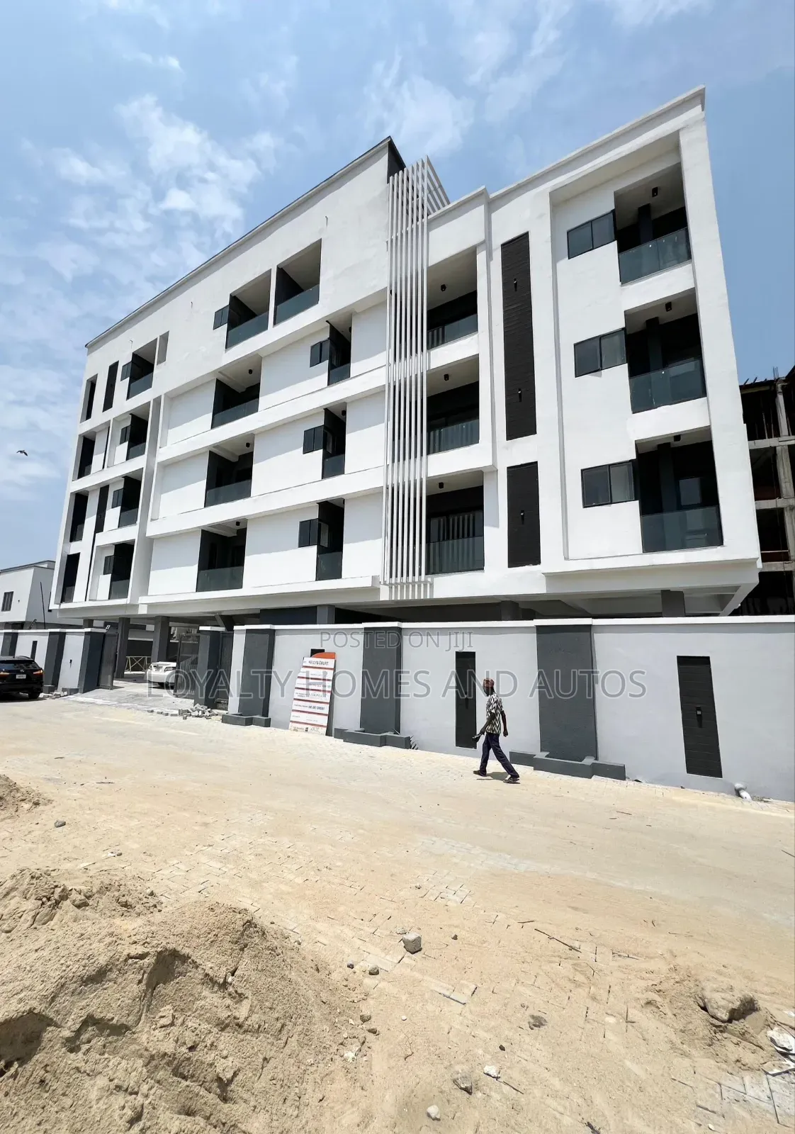 Furnished 2bdrm Apartment in Ikate for sale in Ikate