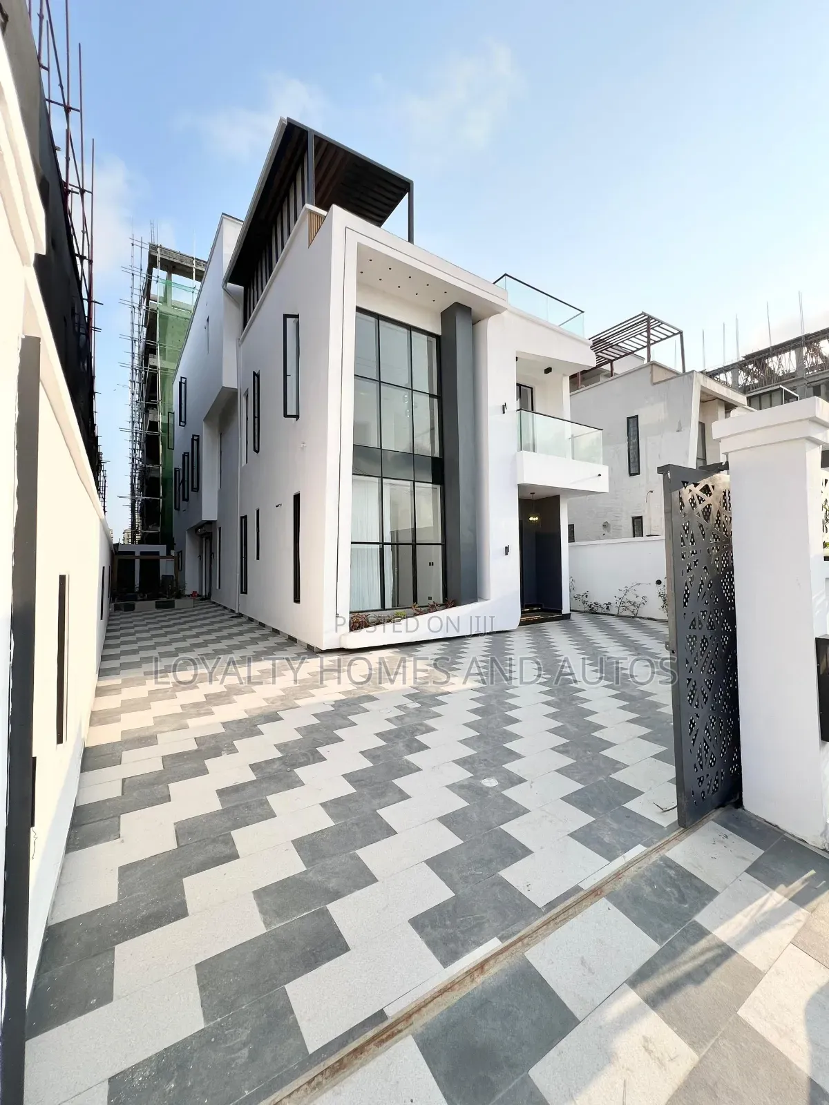 Furnished 5bdrm Duplex in Lekki Phase 1 for sale in Lekki Phase 1