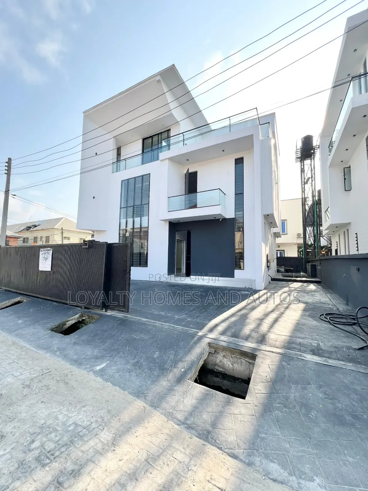 Furnished 4bdrm Duplex in Osapa london for sale in Osapa london