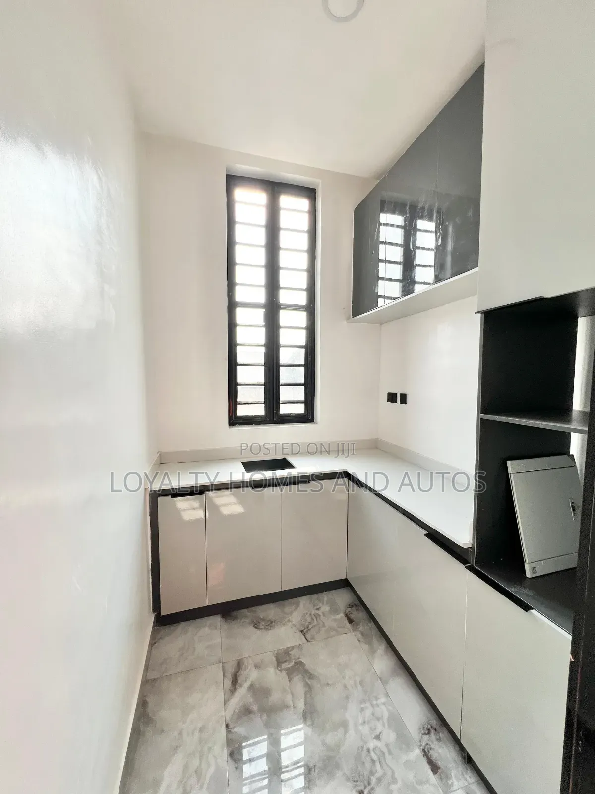 Furnished 4bdrm Duplex in Osapa london for sale in Osapa london