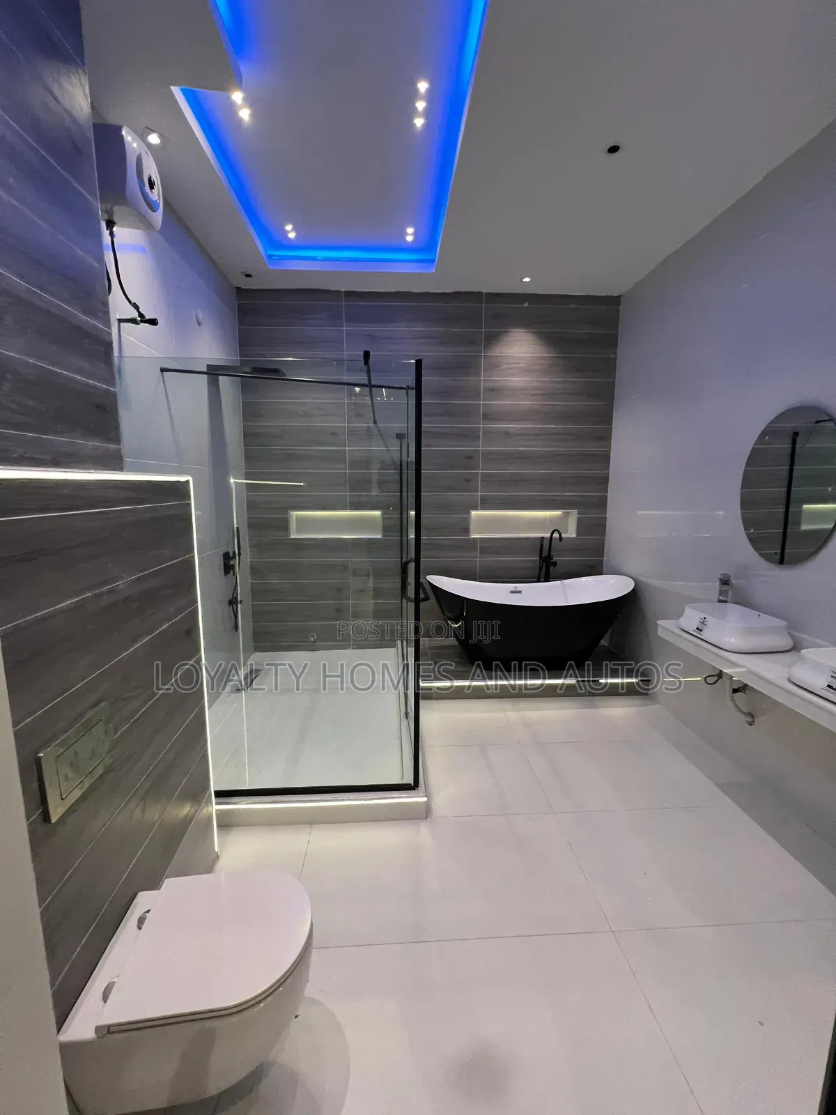 Furnished 5bdrm Duplex in Osapa london for sale in Osapa london