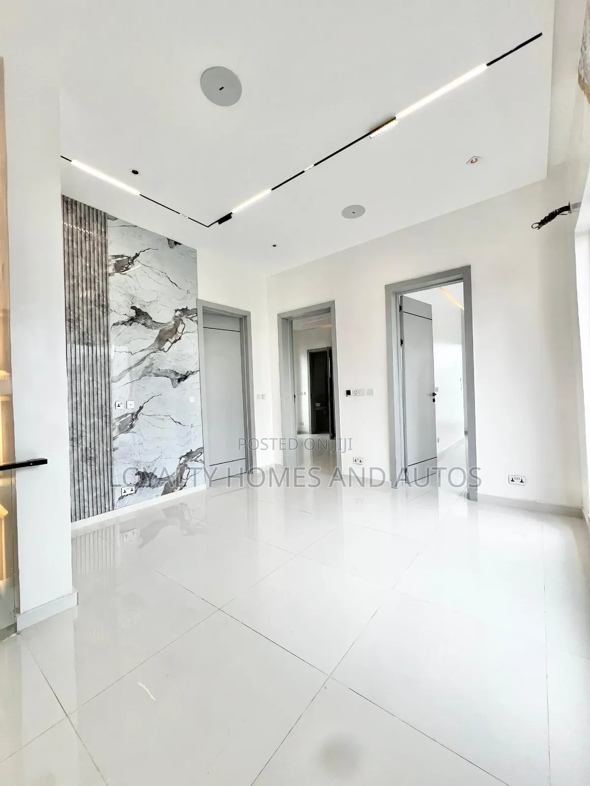 Furnished 5bdrm Duplex in Osapa london for sale in Osapa london