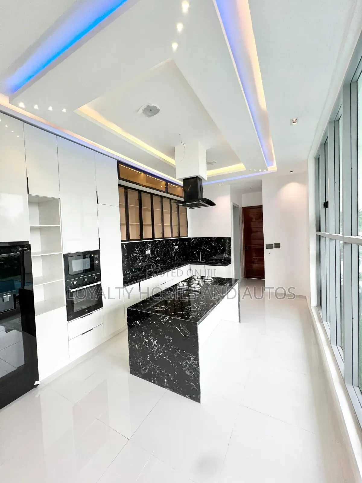 Furnished 5bdrm Duplex in Osapa london for sale in Osapa london