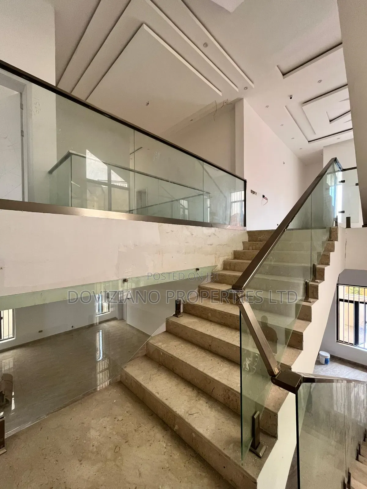 5bdrm Duplex in Lekki Phase 1 for sale in Lekki Phase 1