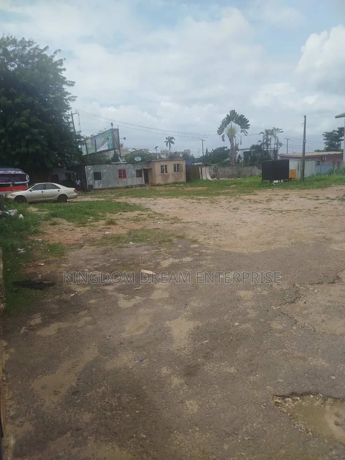 2000 4000 SQM Corner Piece Land Ikeja Gra Lagos State in Ikeja GRA