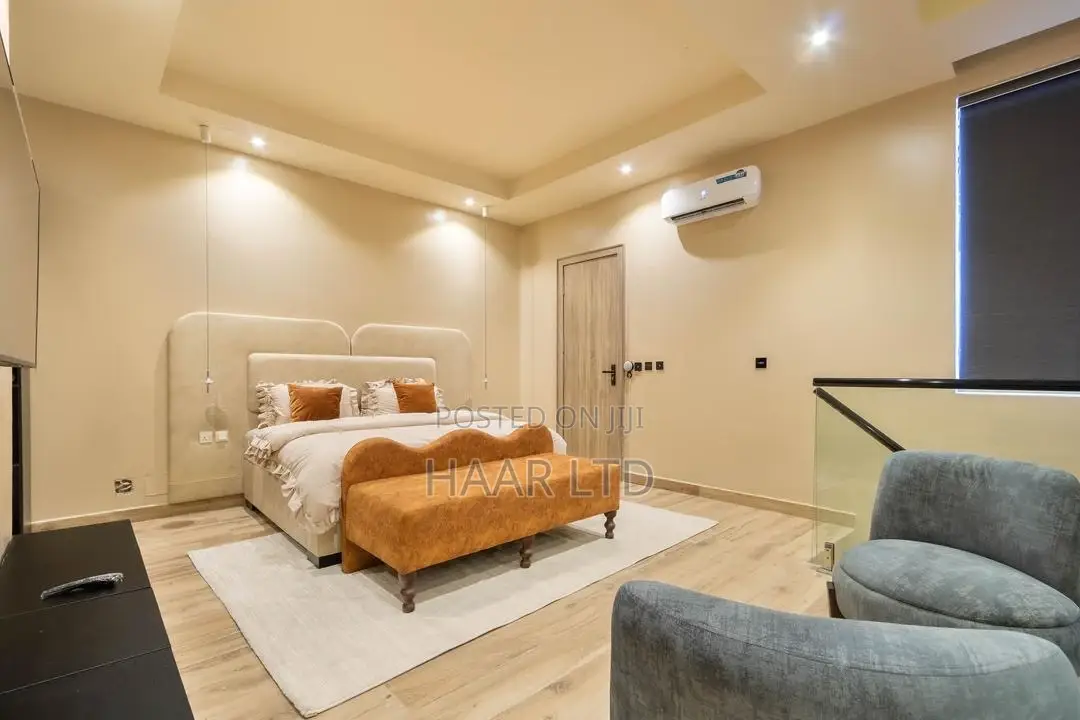 Cozy and Luxurious One Bedroom Loft Apartment. in Lekki Phase 1