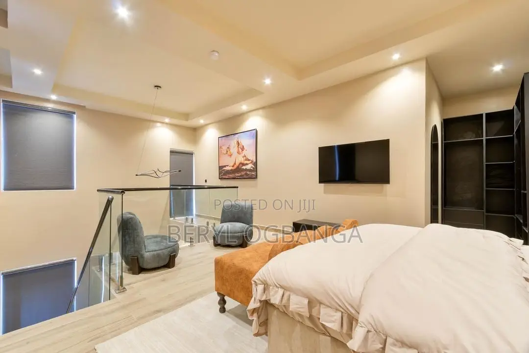 Cozy and Luxurious One Bedroom Loft Apartment. in Lekki Phase 1