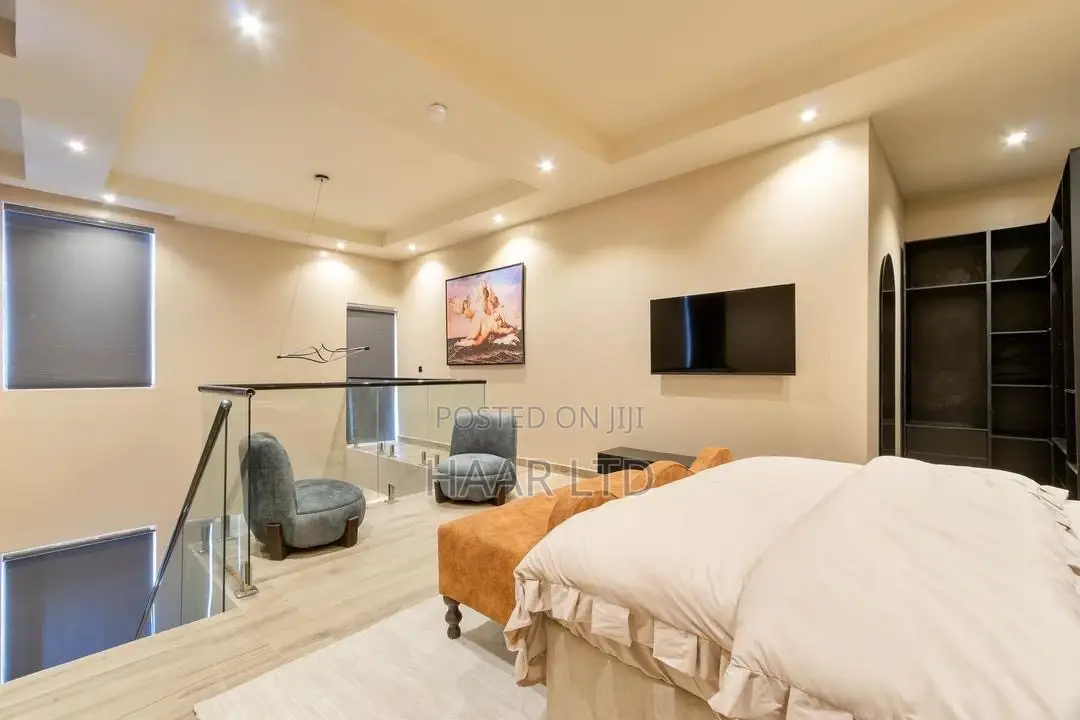 Cozy and Luxurious One Bedroom Loft Apartment. in Lekki Phase 1