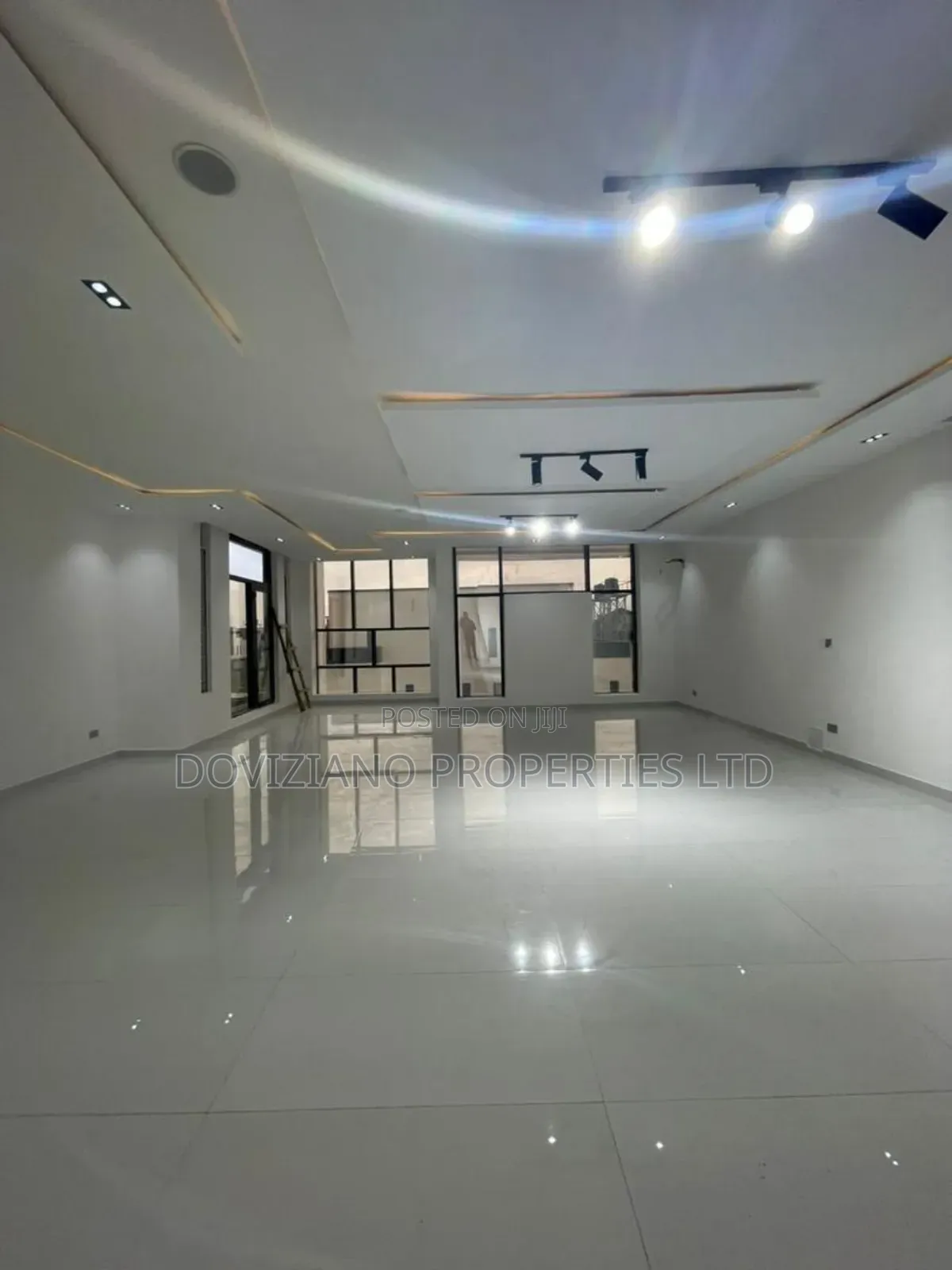 5bdrm Duplex in Lekki for sale in Lekki