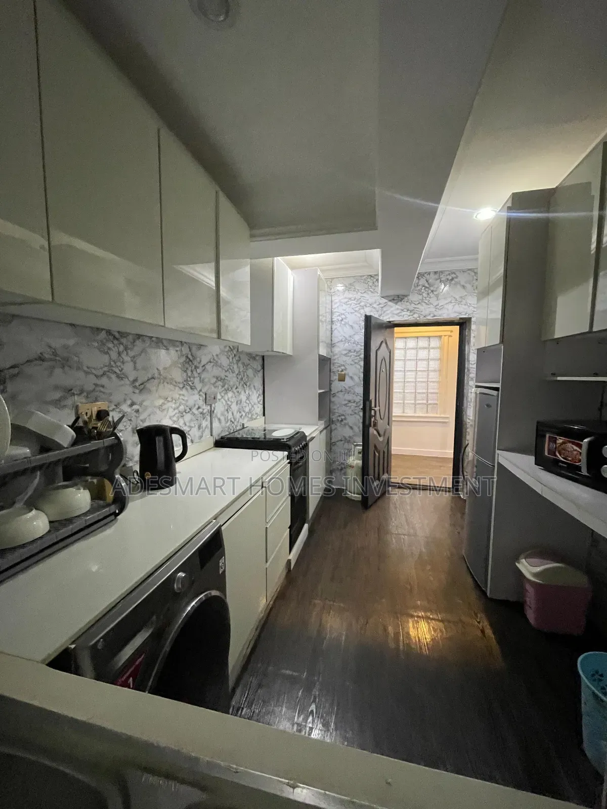 Furnished 3bdrm Block of Flats in Off Admiralty Lekki for rent in Lekki Phase 1