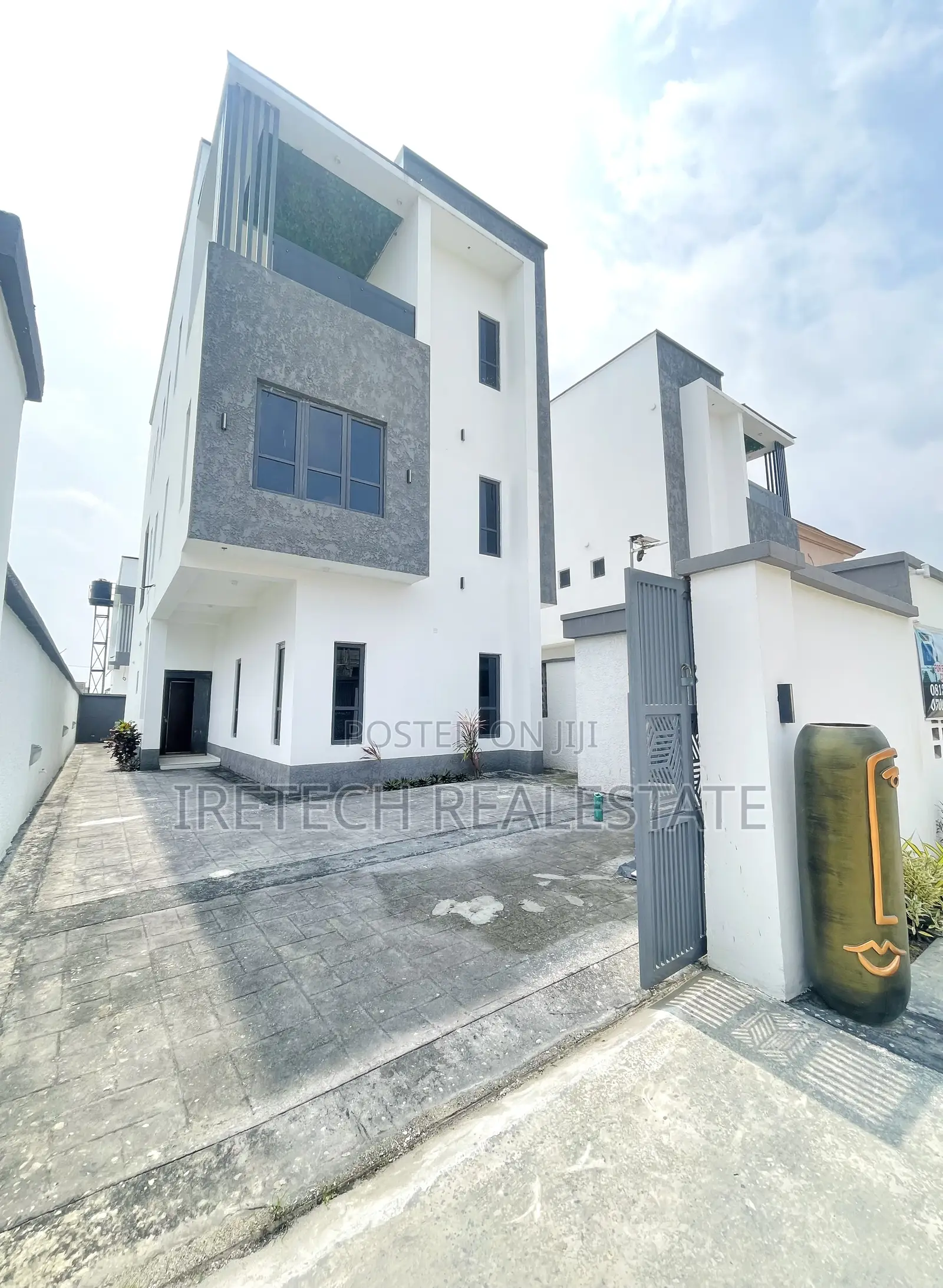 5bdrm Duplex in Ajah Abraham for sale in Ajah