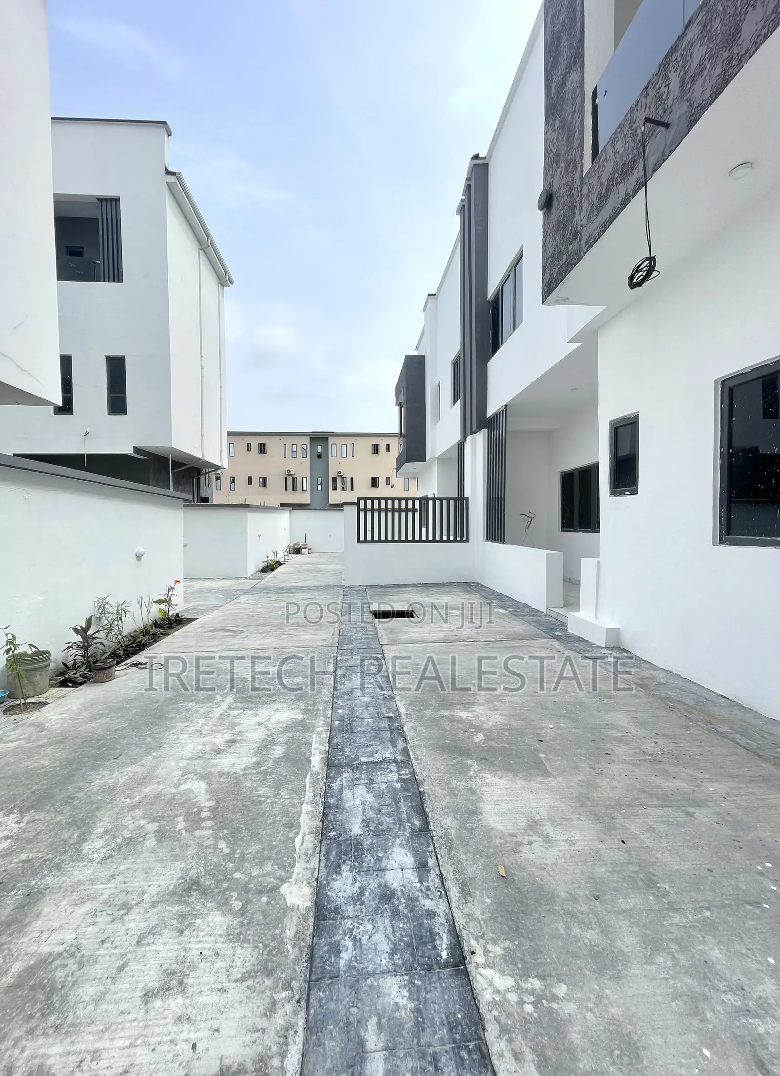 4bdrm Duplex in Ajah for sale in Ajah