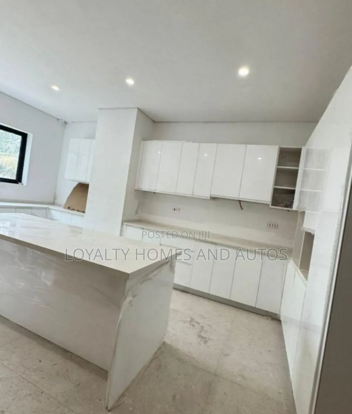 Furnished 5bdrm Duplex in Banana Island for sale in Banana Island