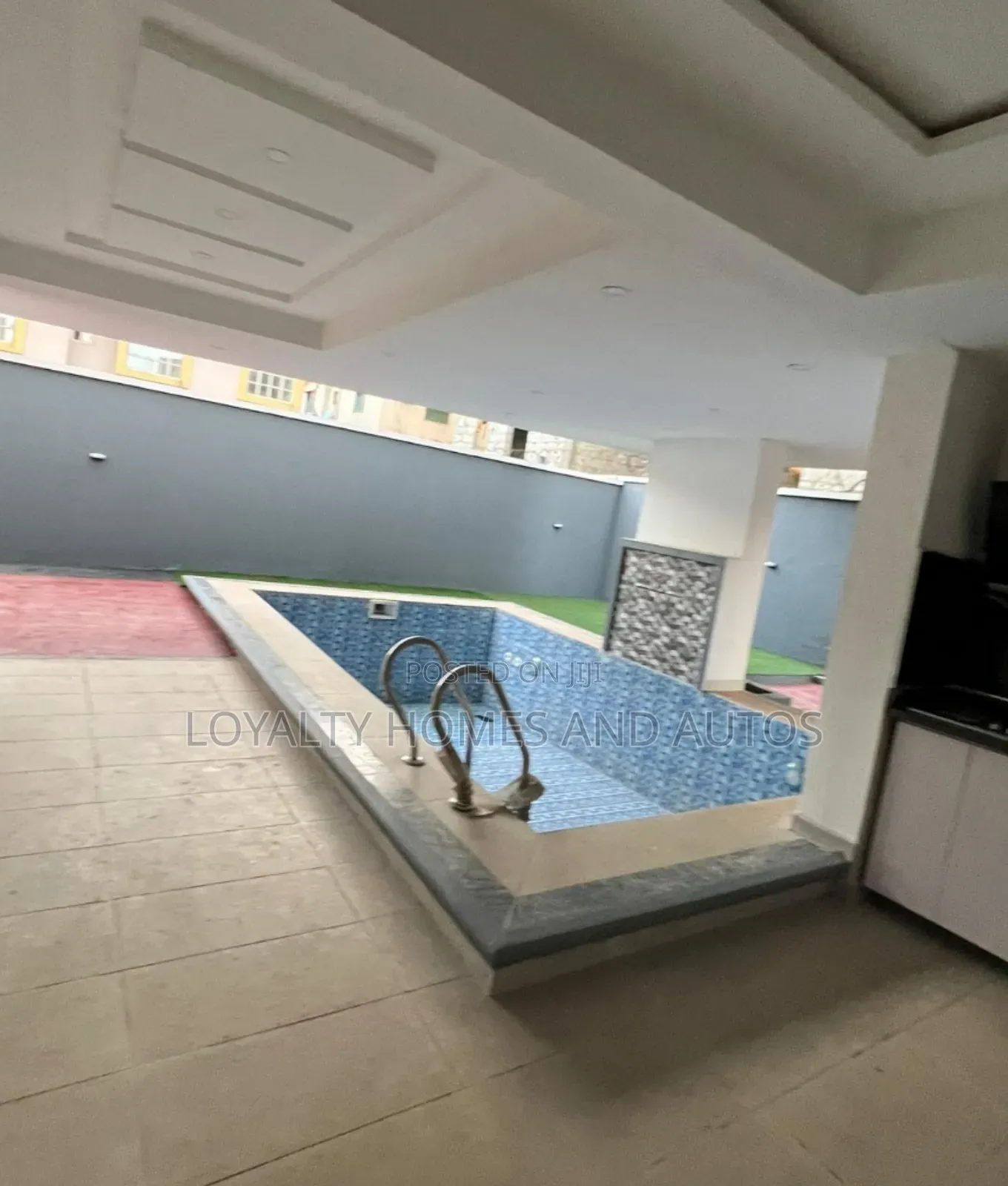 Furnished 5bdrm Duplex in Omole Phase 1 for sale in Omole Phase 1