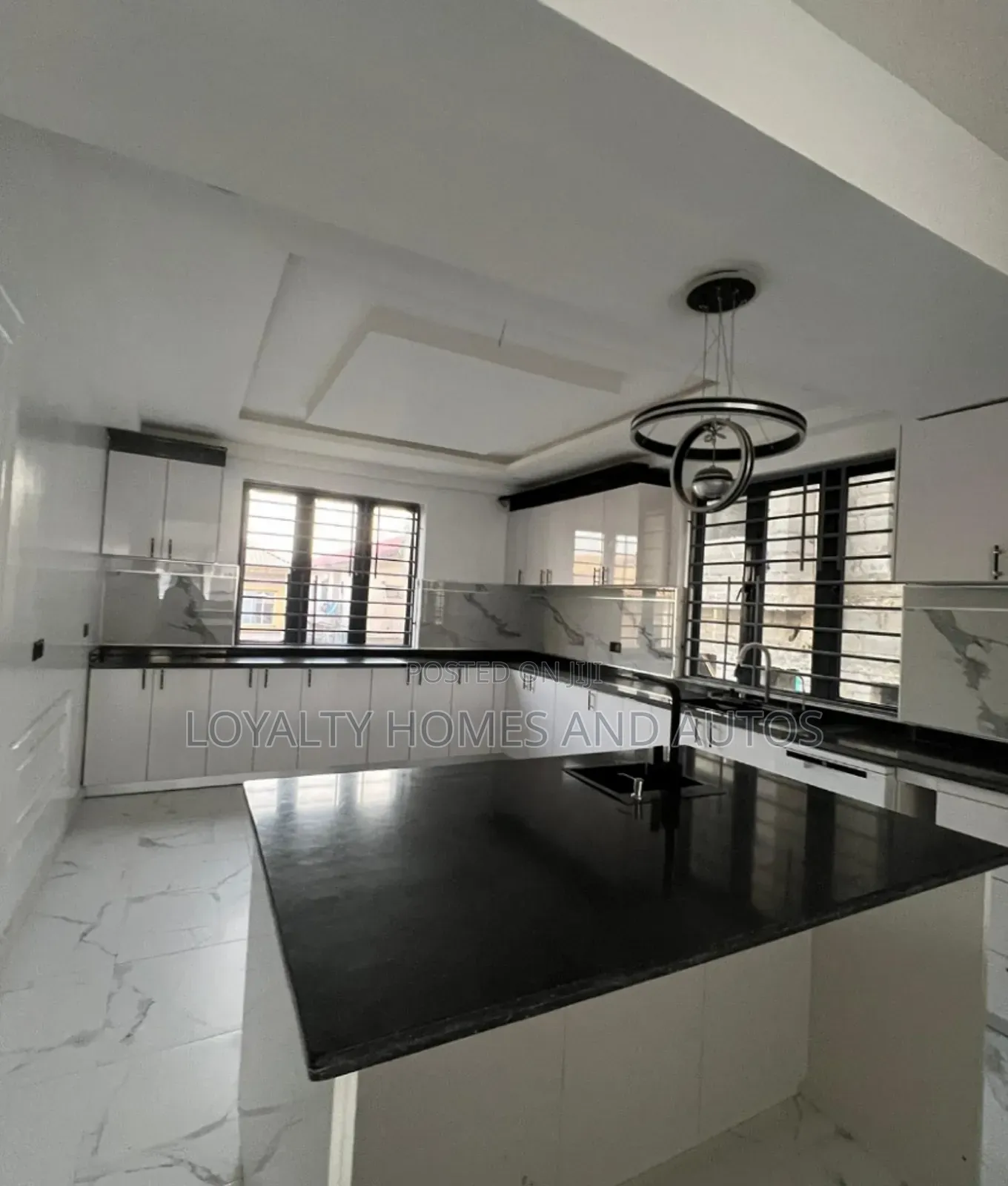 Furnished 5bdrm Duplex in Omole Phase 1 for sale in Omole Phase 1