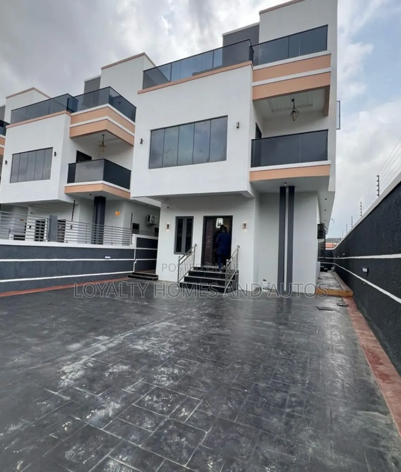 Furnished 5bdrm Duplex in Opebi for sale in Opebi